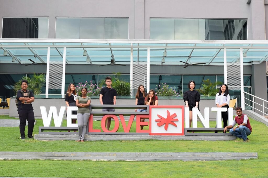 ماليزياINTI جامعة